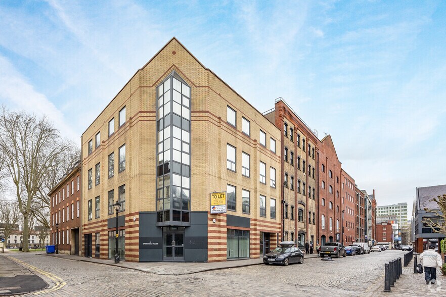 45 Welsh Back, Bristol to rent - Building Photo - Image 2 of 3