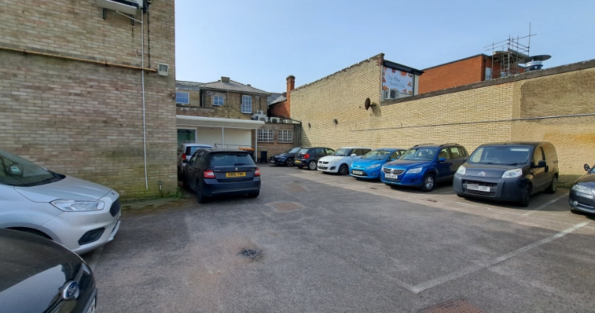 35 High St, Biggleswade for sale - Building Photo - Image 2 of 9