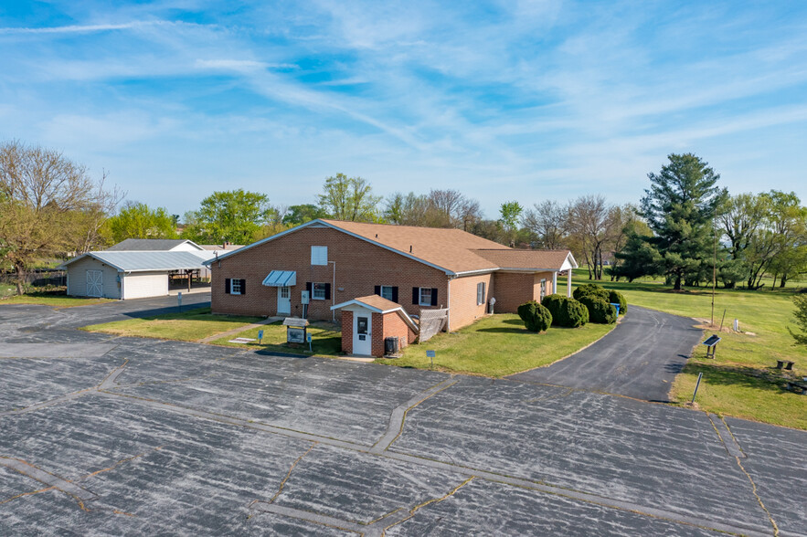 202 E Old Cross Rd, New Market, VA for sale - Building Photo - Image 1 of 1