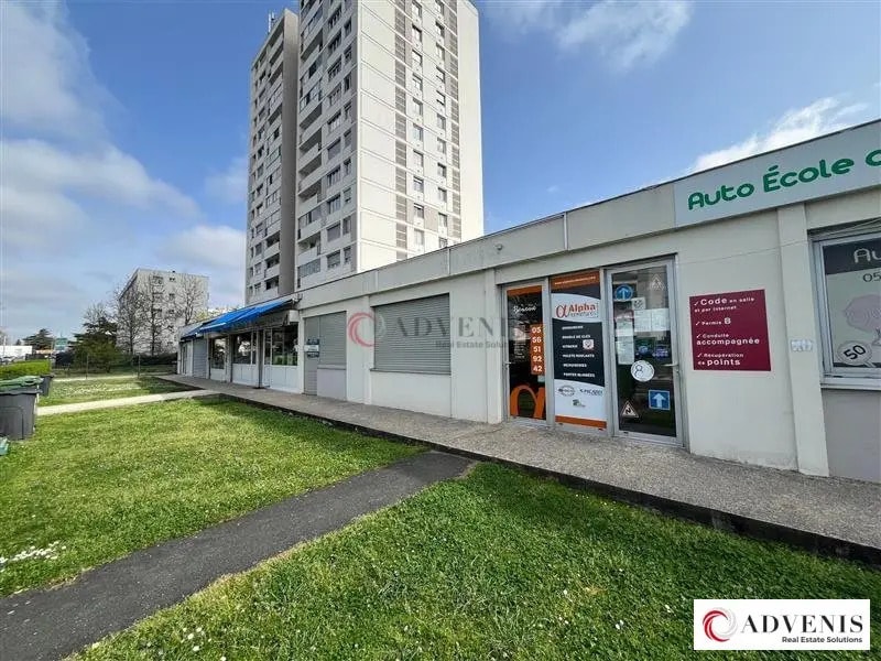 Vente Bureaux 100 m² - Photo 1