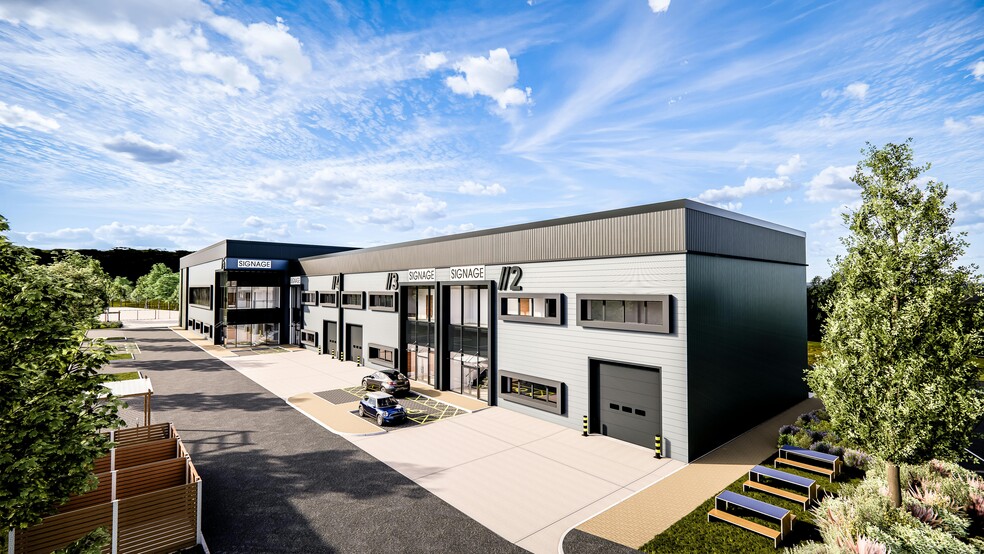 Building 4.2, Camberley to rent - Building Photo - Image 1 of 3