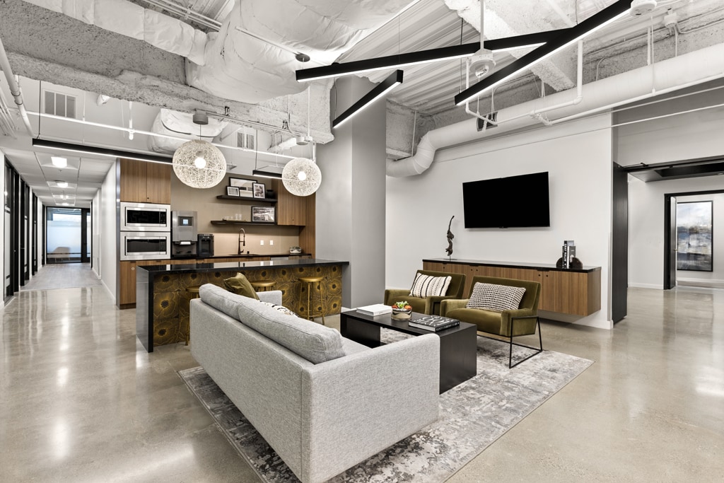 10940 Wilshire Blvd, Los Angeles, CA to rent Interior Photo- Image 1 of 8