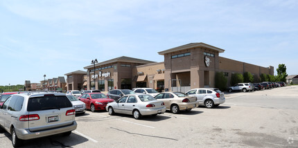 1280-1300 Brown St, Oconomowoc, WI for rent Building Photo- Image 1 of 9