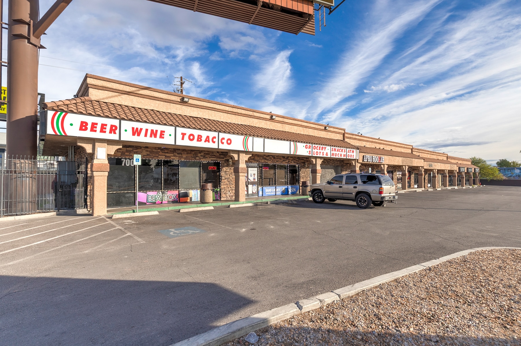 700 E Naples Dr, Las Vegas, NV to rent Building Photo- Image 1 of 6