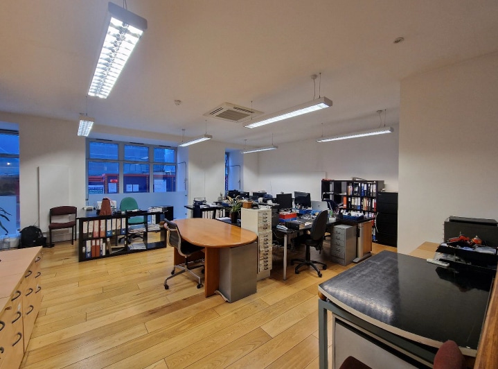6 Honduras St, London for sale - Building Photo - Image 3 of 6