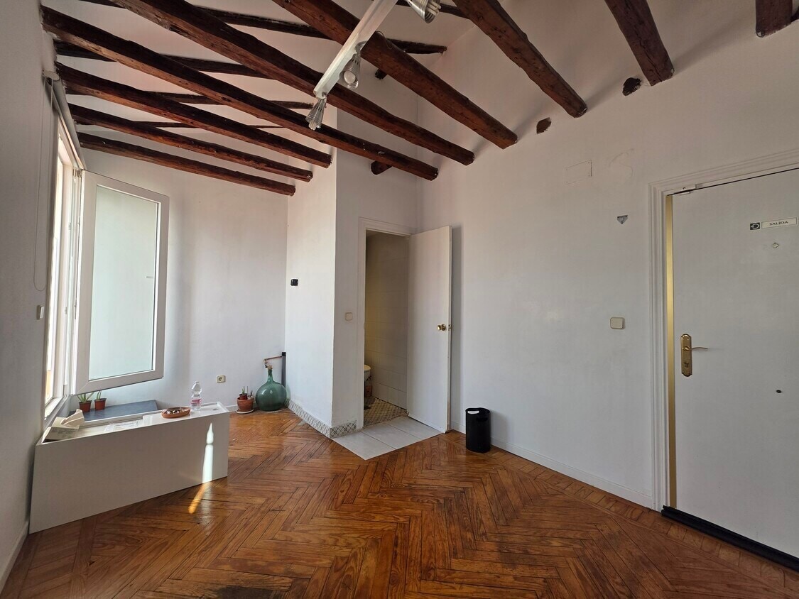 Office in Madrid, Madrid to rent Primary Photo- Image 1 of 2