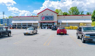 More details for Tractor Supply, Middletown, NY - Retail for Sale