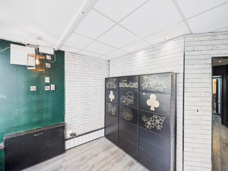 35-39 High St, Ayr to rent - Building Photo - Image 3 of 7