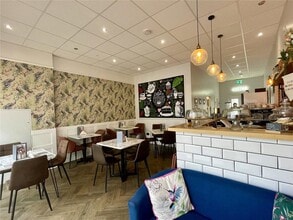 10 Meon Close, Chelmsford to rent Building Photo- Image 2 of 8