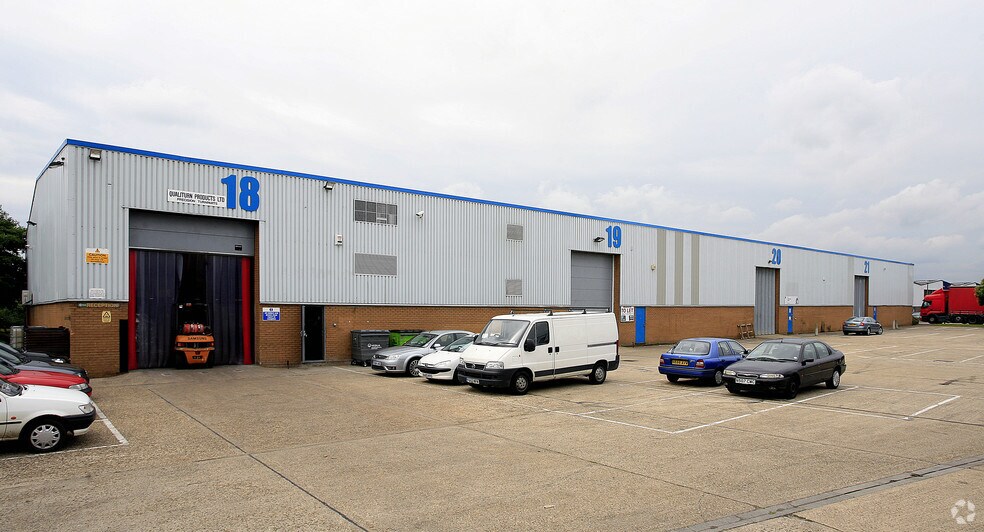 Mead Ln, Hertford SG13 7AY UK