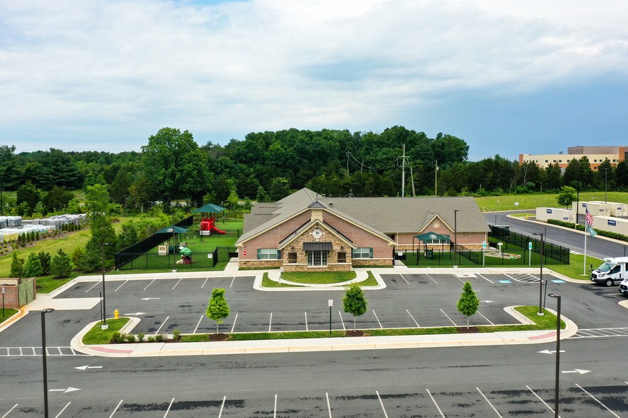 6540 Trading Sq, Haymarket, VA for sale - Building Photo - Image 1 of 1