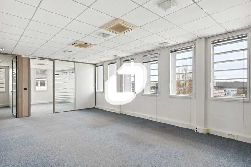 Office in Vélizy-Villacoublay to rent - Interior Photo - Image 3 of 18