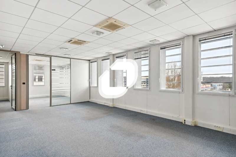 Office in Vélizy-Villacoublay to rent - Interior Photo - Image 3 of 18
