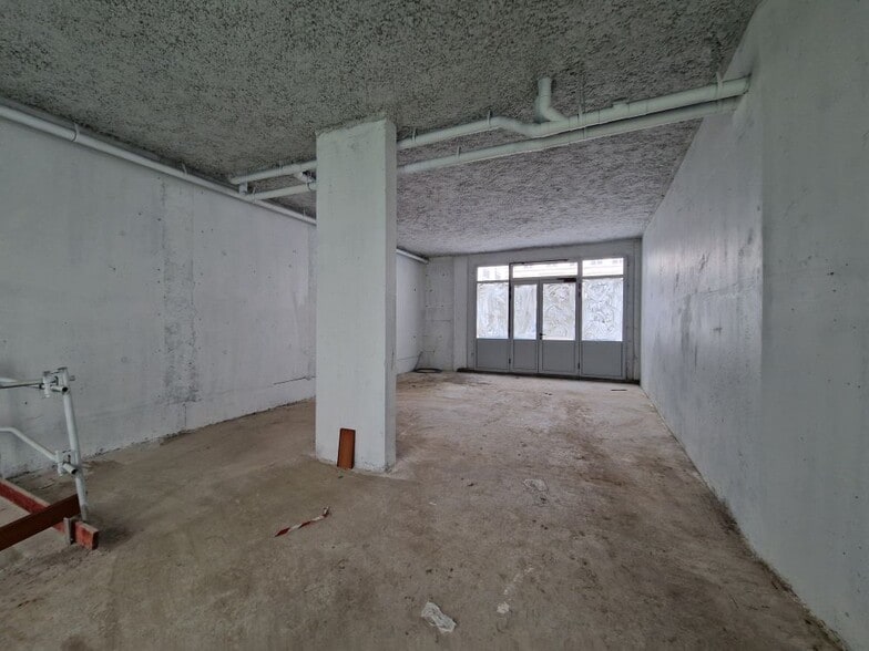 Retail in Paris for sale - Interior Photo - Image 3 of 8