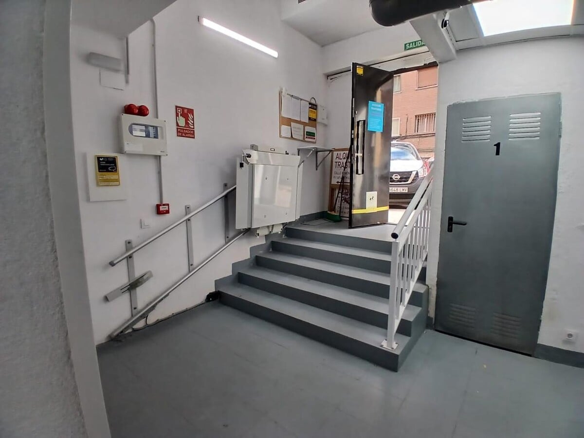 Madrid, MAD 28025 - Unit Puerta 03 - - Interior Photo - Image 2 of 11