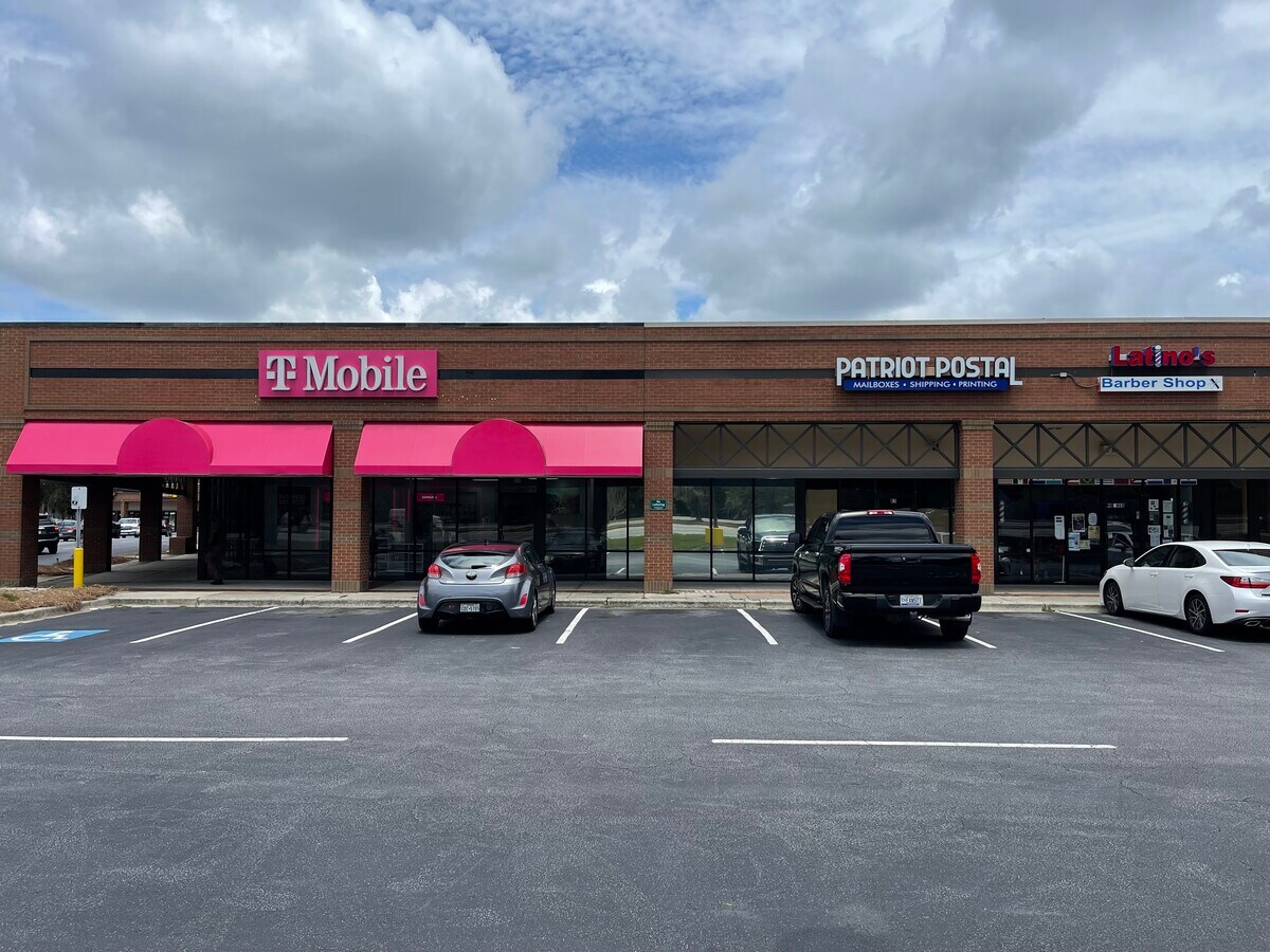 Abercorn St, Savannah 31419 Savannah Crossings Shopping Center