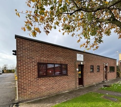 Warpsgrove Ln, Chalgrove to rent Building Photo- Image 1 of 3