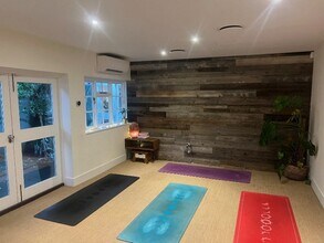 50 Hill Rise, Richmond to rent Interior Photo- Image 1 of 3