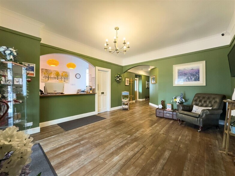 High St, Nairn for sale - Interior Photo - Image 3 of 26