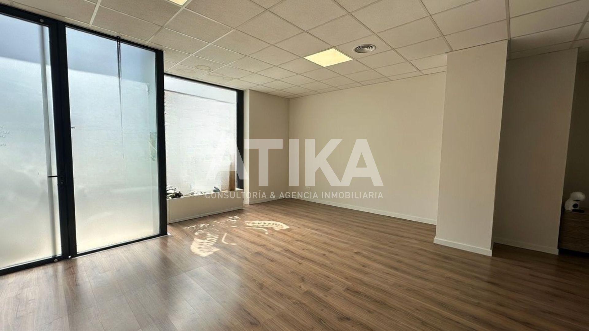 Retail in Ontinyent, Valencia to rent Interior Photo- Image 1 of 16