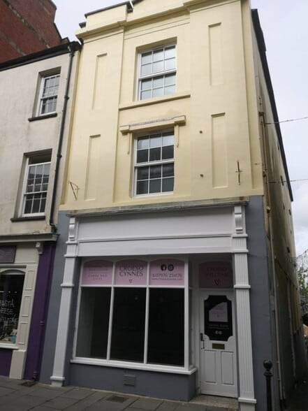 57 King St, Carmarthen to rent - Building Photo - Image 2 of 4