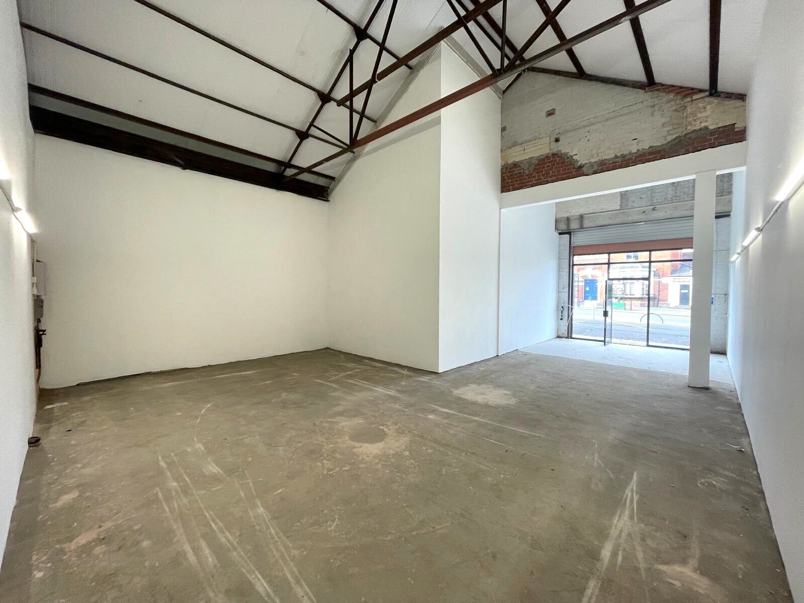 Preston Rd, Leyland to rent Interior Photo- Image 1 of 4