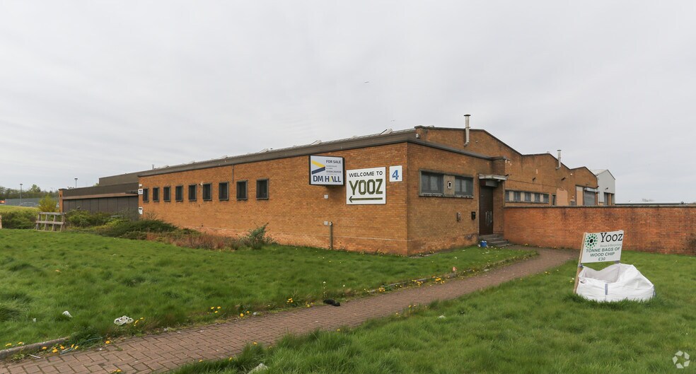 4 Mossbell Rd, Bellshill for sale - Primary Photo - Image 1 of 1