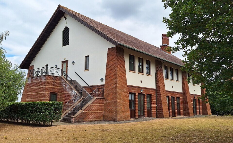 Shurdington Rd, Shurdington for sale - Primary Photo - Image 1 of 1