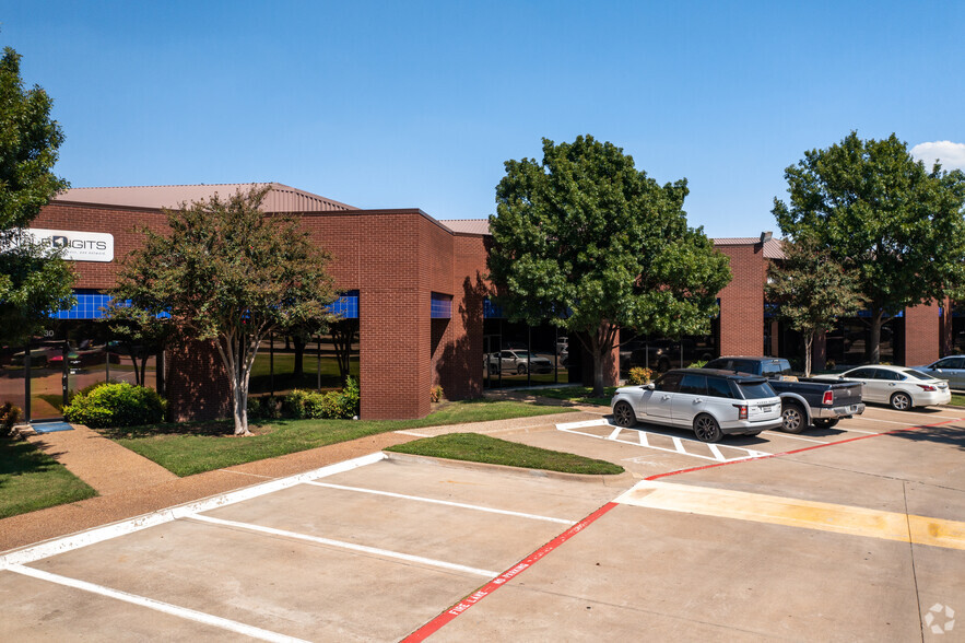 1120 Jupiter Rd, Plano, TX for rent - Building Photo - Image 3 of 9