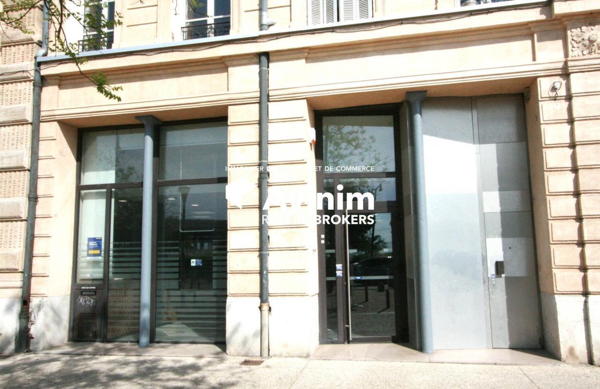Light Industrial in Marseille for sale Building Photo- Image 1 of 11
