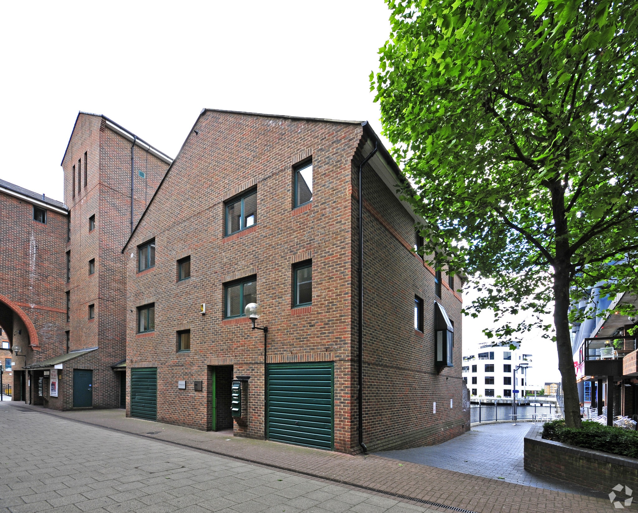 19 Pepper St, London for sale Primary Photo- Image 1 of 1