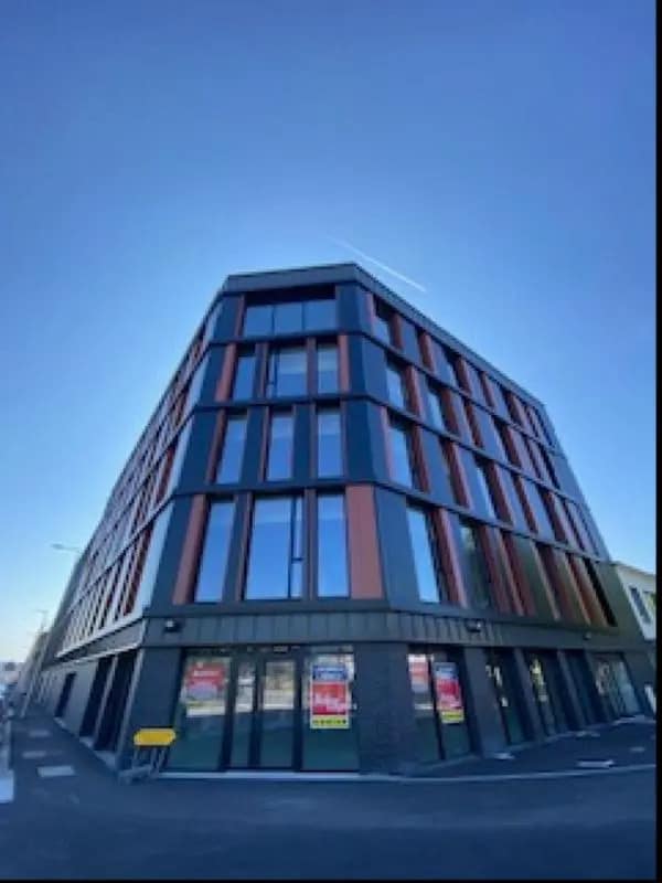 Vente Bureaux 514 m² - Photo 1