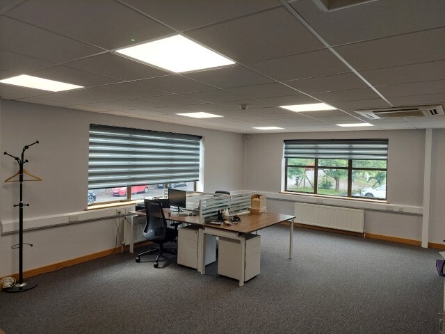 Wharfedale Rd, Cardiff to rent - Building Photo - Image 3 of 5