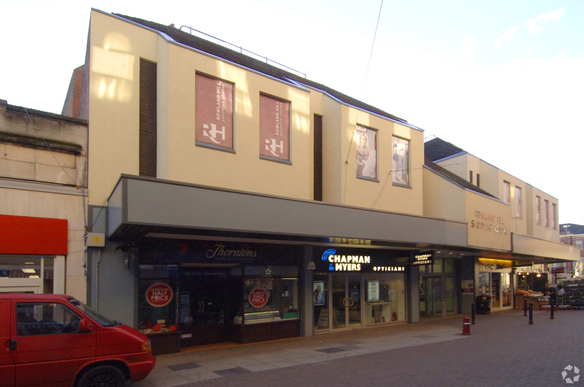 Vicar St, Kidderminster to rent Primary Photo- Image 1 of 6
