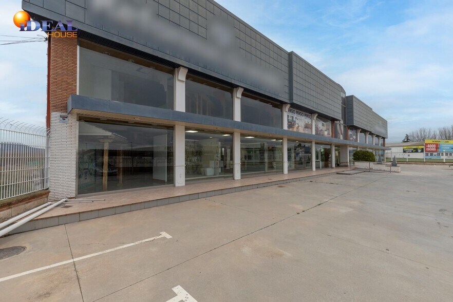 Retail in Santa Fe, Granada for sale - Building Photo - Image 3 of 34