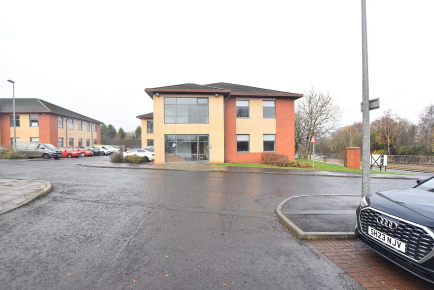 2 Candymill Ln, Hamilton to rent - Building Photo - Image 2 of 2