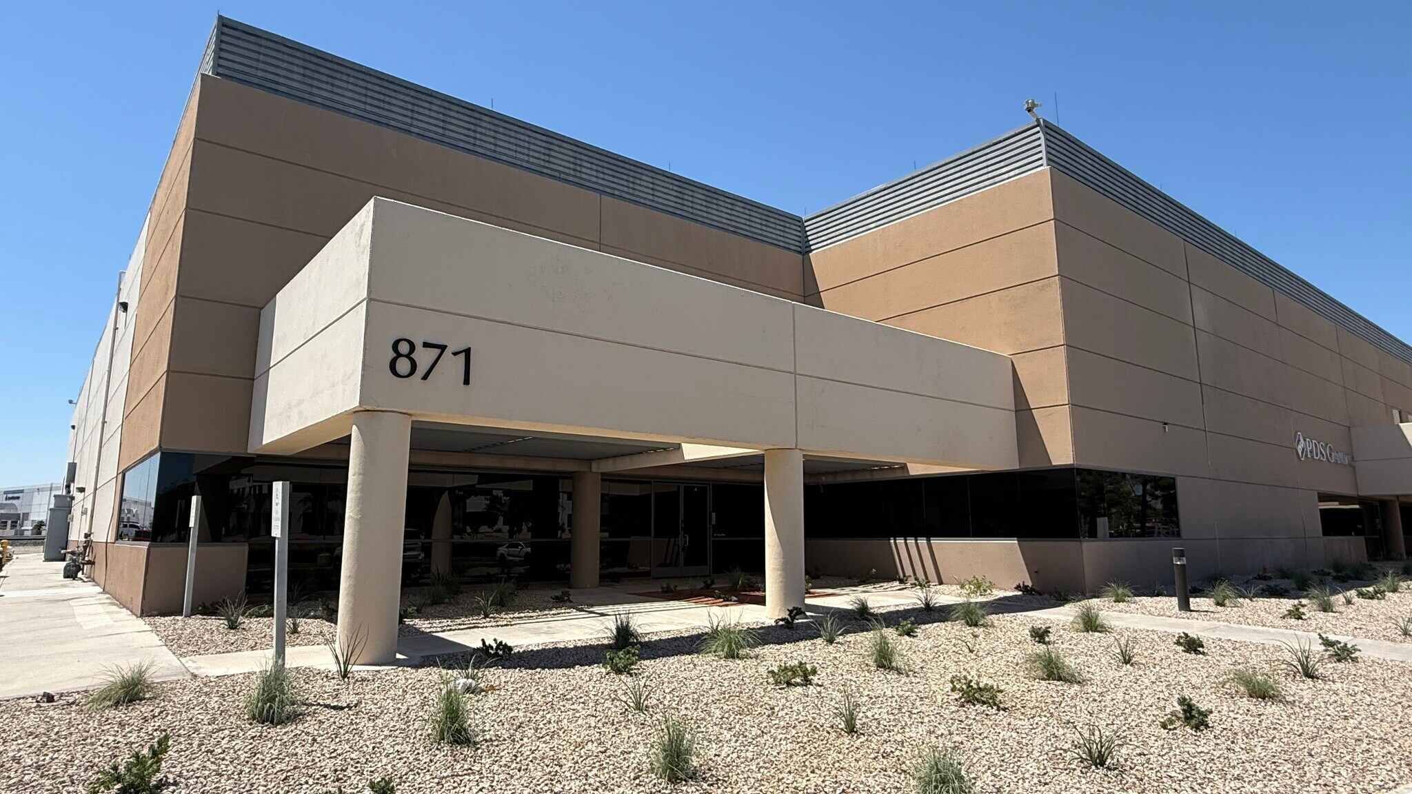 871 Grier Dr, Las Vegas, NV to rent Building Photo- Image 1 of 14