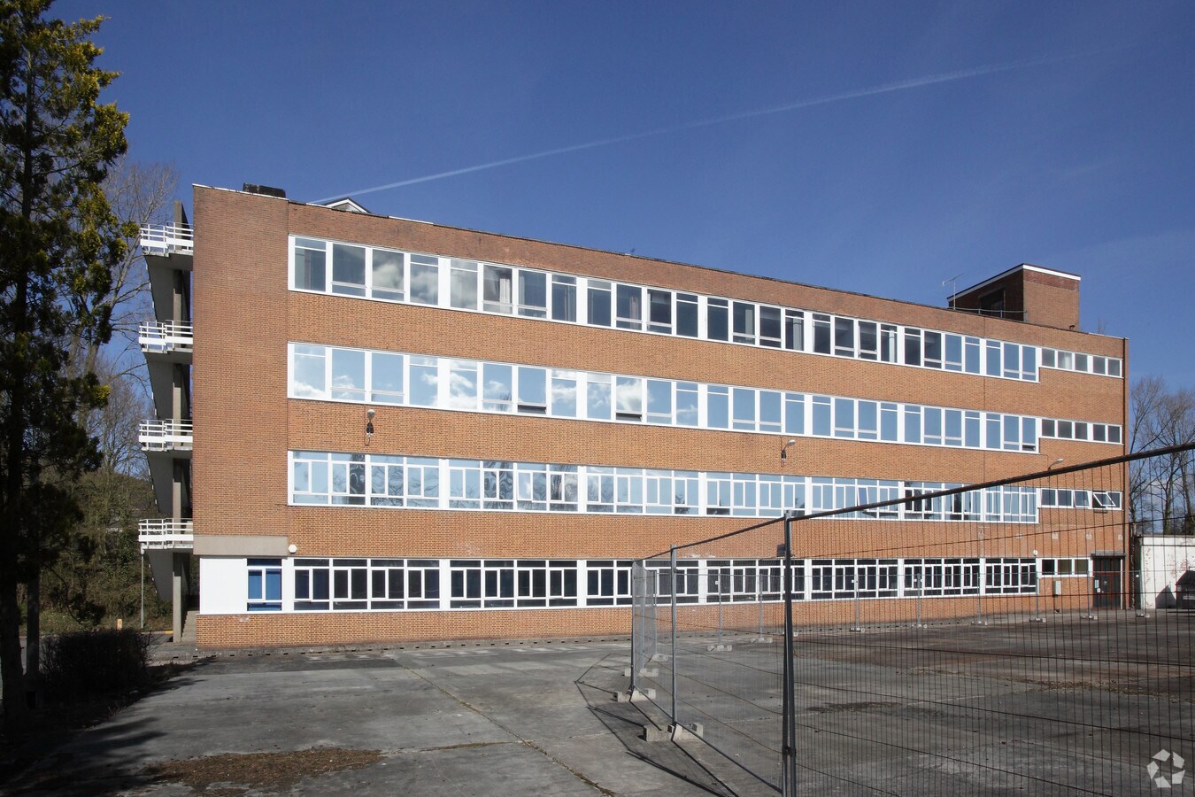 Mamhilad Park Estate, Pontypool NP4 0XS UK