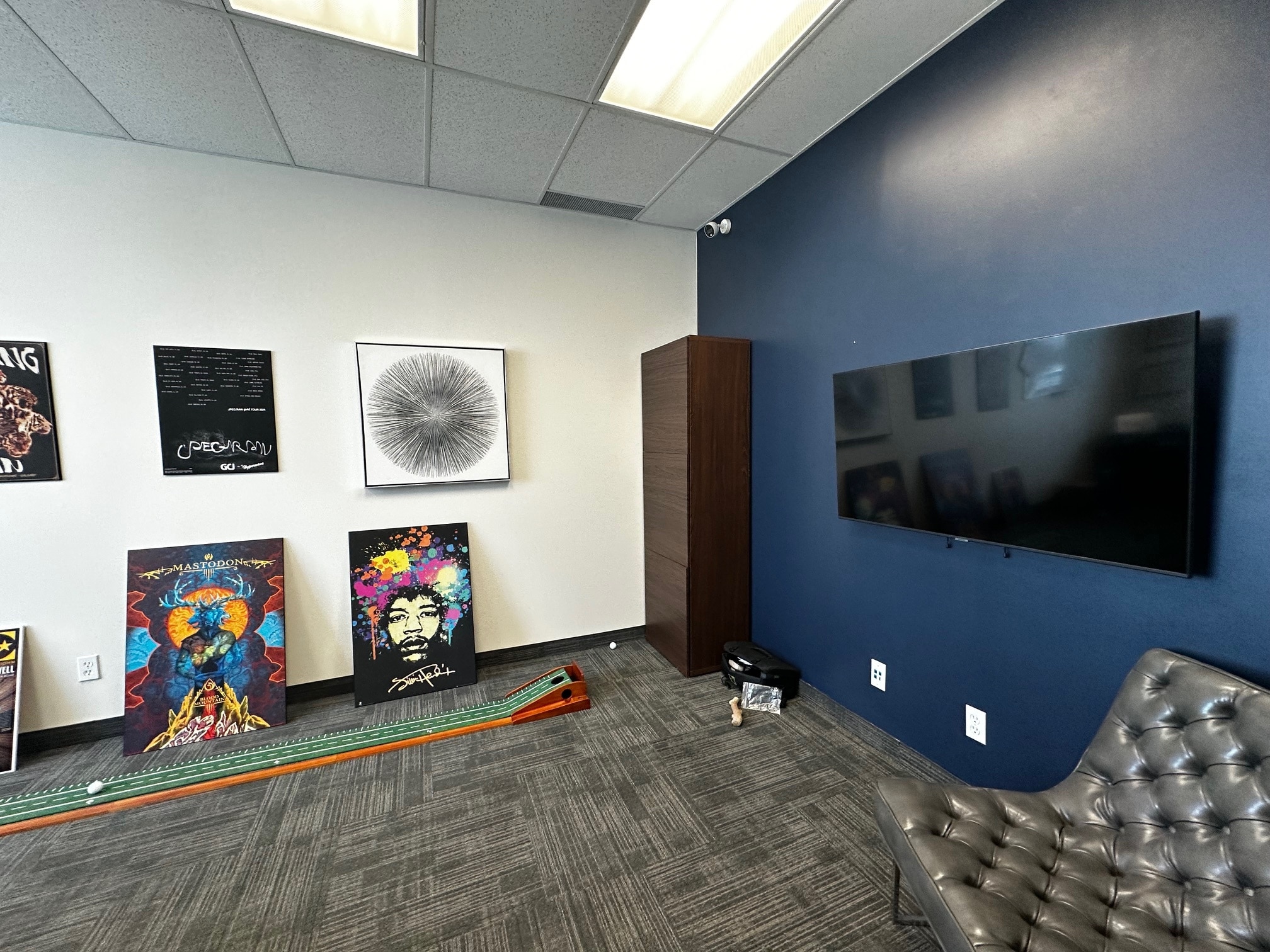 11929 40th St SE, Calgary, AB to rent Interior Photo- Image 1 of 6