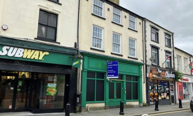 More details for 15 Victoria Sq, Aberdare - Retail to Rent