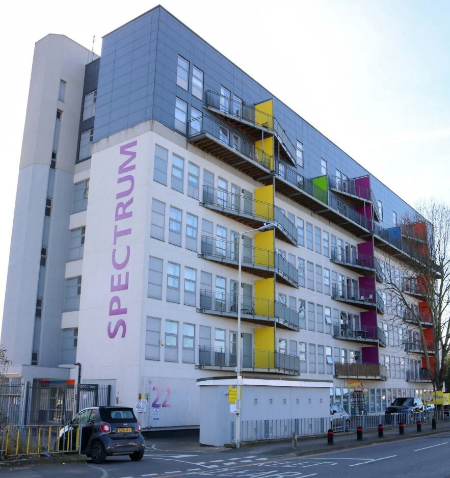 22-42 Freshwater Rd, Dagenham for sale Primary Photo- Image 1 of 1