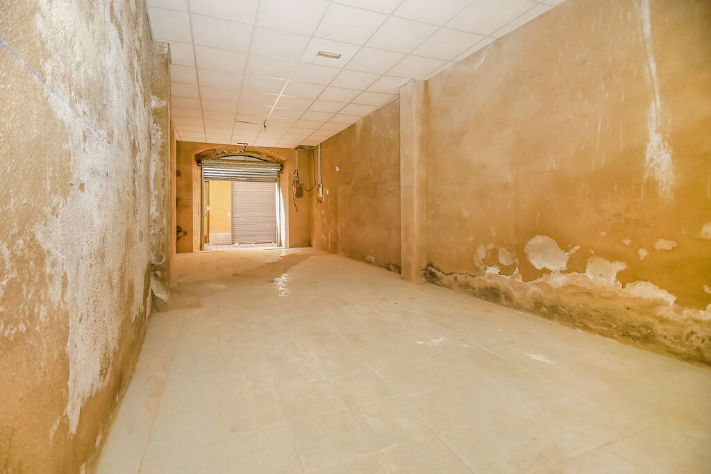 Valls, TAR 43800 -  -  - Interior Photo - Image 2 of 4