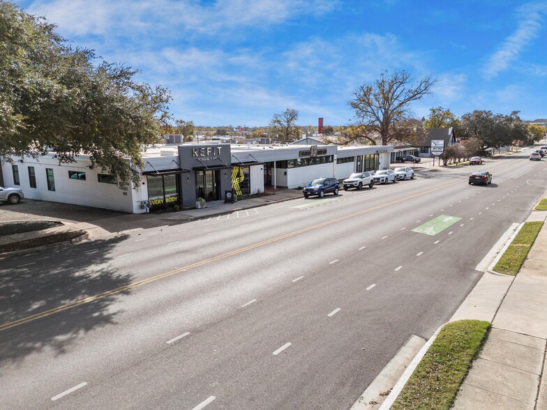 1530 Washington Ave, Waco, TX for rent - Building Photo - Image 1 of 6