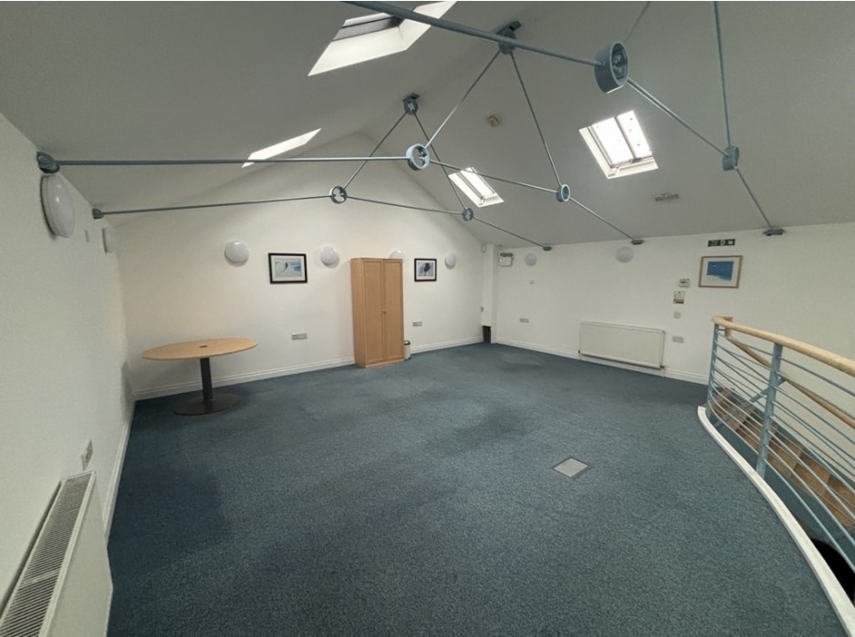 58A Station Rd, Hayling Island for sale Interior Photo- Image 1 of 1