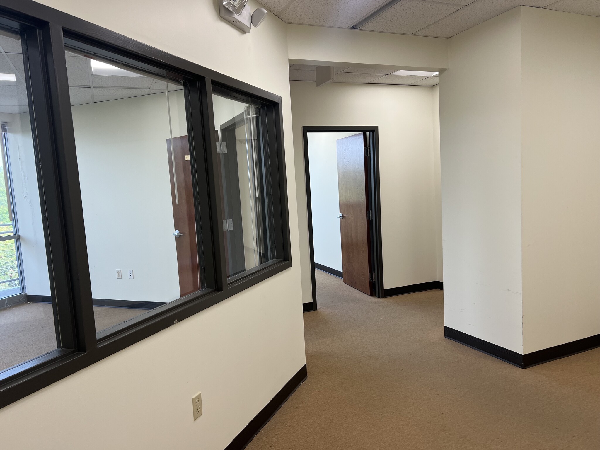 4201 Mitchellville Rd, Bowie, MD to rent Interior Photo- Image 1 of 10