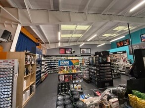 Penistone Rd, Sheffield to rent Interior Photo- Image 2 of 4