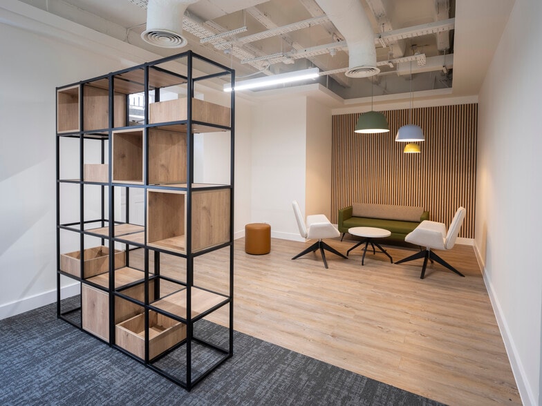 220 St. Vincent St, Glasgow to rent - Interior Photo - Image 2 of 11