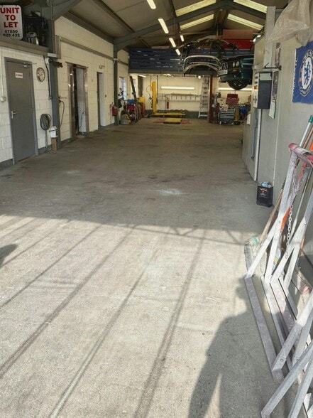 Green Lane, Reading to rent - Building Photo - Image 2 of 12