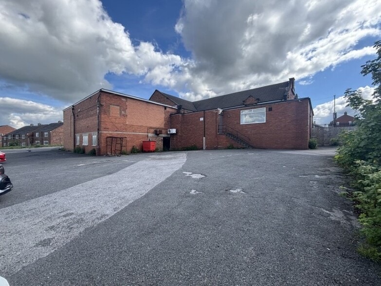 33 High St, Chesterfield for sale - Building Photo - Image 3 of 3