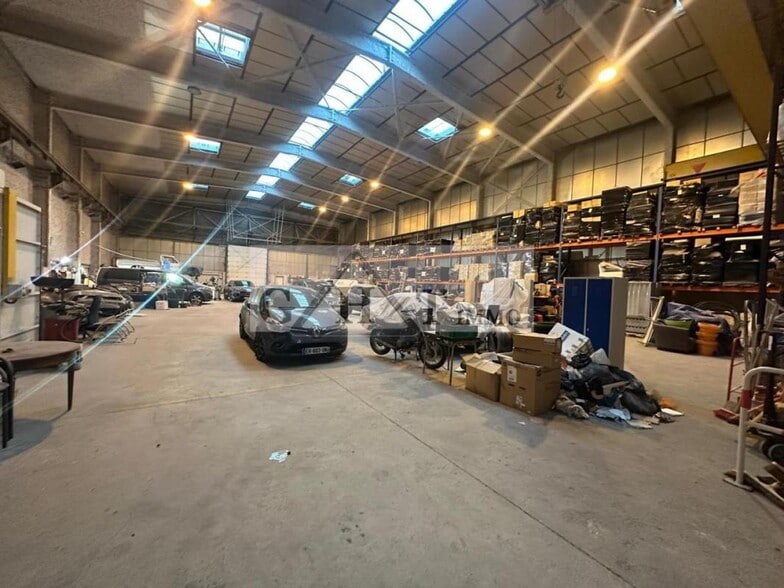 Industrial in Argenteuil for sale - Building Photo - Image 1 of 5